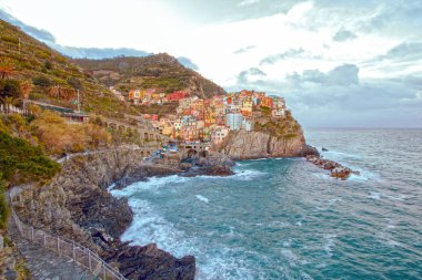 Manarola görünümünü şafak