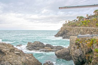 Şafakta, Cinque Terre'nin manzara