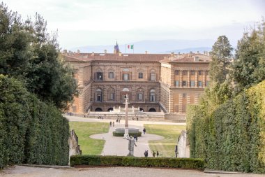 Boboli Bahçesi ve Pitti Sarayı