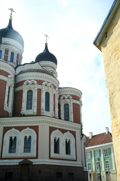 Alexander Nevskij-katedralen i Tallins gamla stadsdel — Stockfoto