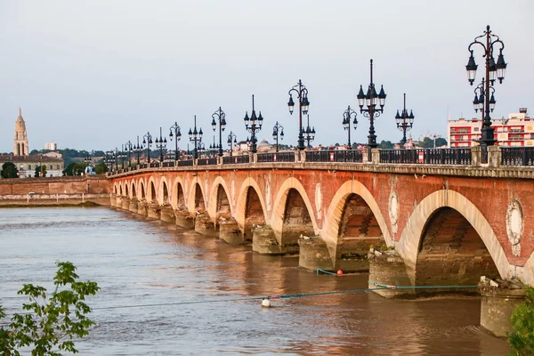Pont pierre em Bordeaux — Fotografia de Stock