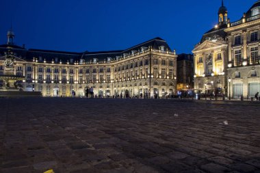 place de la bourse at night