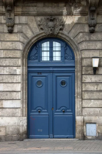 Modré dveře Bordeaux — Stock fotografie