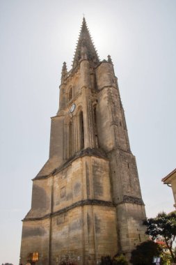 yekpare kilise çan kulesi 