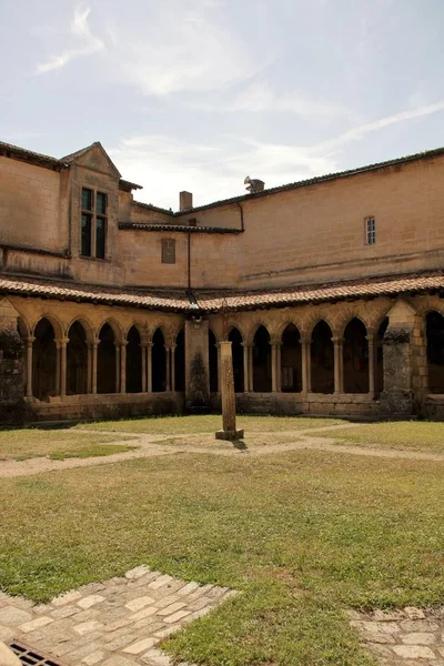 Eglise Coll Ligugiale de Saint Emilion — Foto Stock