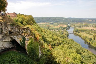 Dordogne vadisi ve nehri