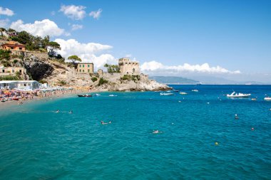 Erchie 'de - İtalya - Haziran 2020 - İtalya, Amalfi sahilindeki Erchie Körfezi ve Plajı