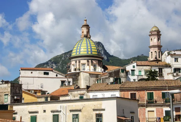 Vista Vietri Sul Mare Campania Italia Cúpula Policromada Catedral — Foto de Stock