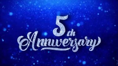 5 yıldönümü parlak metin tebrik mavi parlak parlayan Glitter Glamour toz yanıp sönen parçacıklar sürekli kesintisiz ilmekledi arka plan istiyor