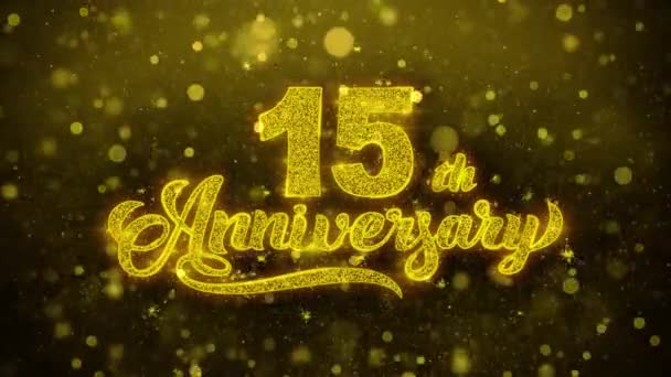 Aniversário feliz do 15o texto dourado que pisca partículas com exposição dourada dos fogos de artifício — Vídeo de Stock