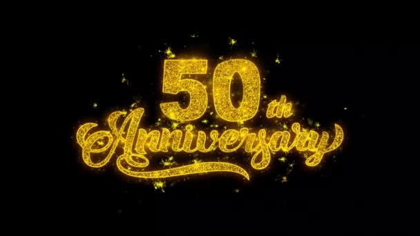 Tipografía del 50º aniversario feliz escrita con partículas doradas chispas fuegos artificiales — Vídeos de Stock