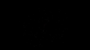 Gece gökyüzünde Muhteşem Çok renkli havai fişek gösterisi.