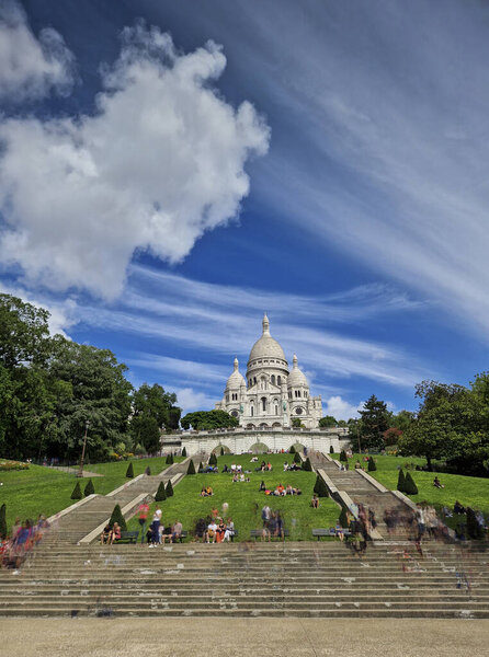 Sacr-Cur Basilica in Paris, France  Beautiful Summer View of the Iconic Landmark in Montmartre