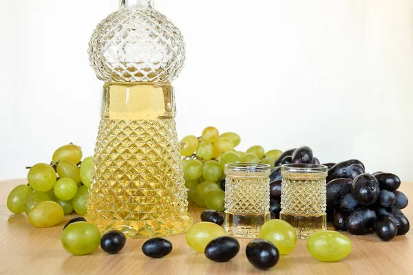 Bebida Tradicional Bulgara Hecha Casa Con Cinta Brandy Llamada Grozdova — Foto de Stock