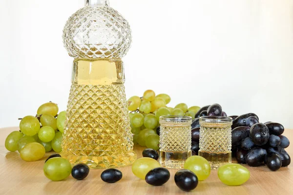 Traditionnel Bulgare Fait Maison Brandy Tape Boisson Aux Fruits Appelé — Photo