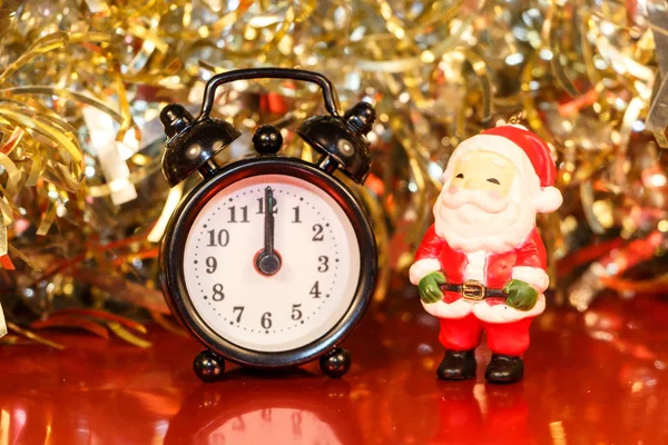 Estatuilla Santa Claus Reloj Despertador Vintage Negro Oropel Dorado — Foto de Stock