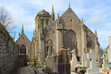 Locronan kilisede Saint Ronan