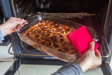 Geleneksel Breton pastası fırından çıktı.