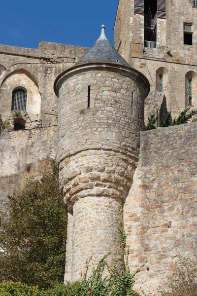Torre Nas Muralhas Monte Saint Michel — Fotografia de Stock