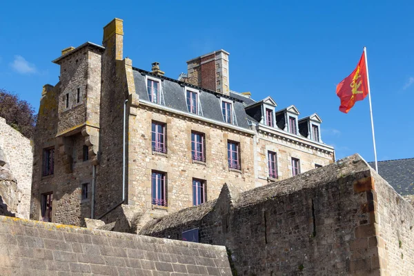 Mont Saint Michel Deki Tarihi Evler — Stok fotoğraf