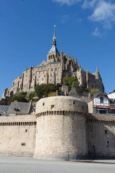 Abadia Muralhas Monte Saint Michel Normandia Maré Baixa — Fotografia de Stock