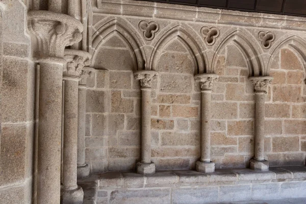 Detalle Del Claustro Abadía Del Mont Saint Michel — Foto de Stock