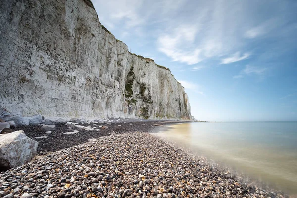 Falaises Craie Sur Côte Française Avec Vue Sur Plage Rocheuse — Photo