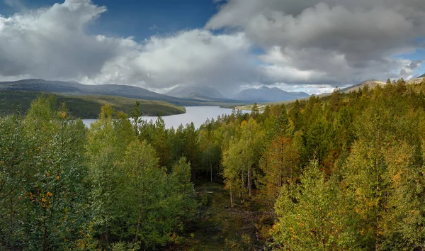 Outdoor Landschap Van Noorwegen Mooie Herfst Kleuren Die Het Als — Stockfoto