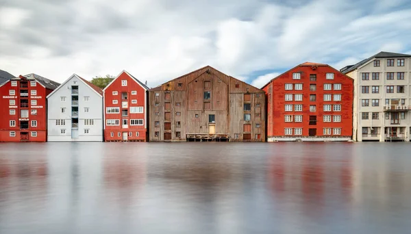 Kleurrijke Huizen Stad Trondheim Noorwegen — Stockfoto