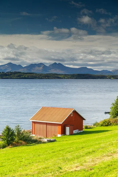 Typický Norský Dům Fjord — Stock fotografie