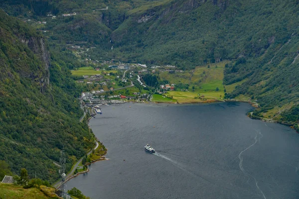 Nézd Geirangerfjord Őszi — Stock Fotó