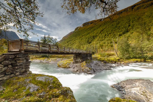 Rio Noruega Cenário Outono Com Cores Agradáveis — Fotografia de Stock