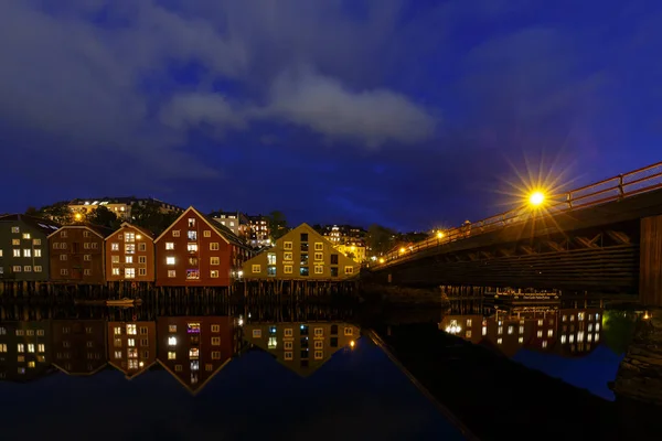 Casas Madera Trondheim Por Noche —  Fotos de Stock