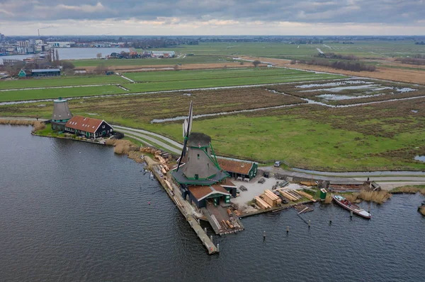 Традиционные Голландские Ветряные Мельницы Zaanse Schans Закате Амстердам Голландия — стоковое фото