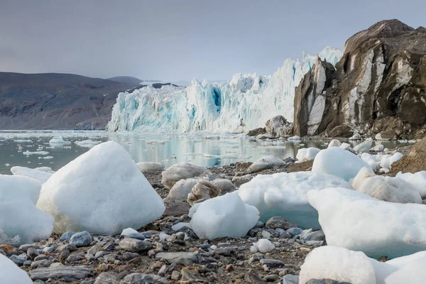 Glaciärisfront Vid Spetsbergen — Stockfoto