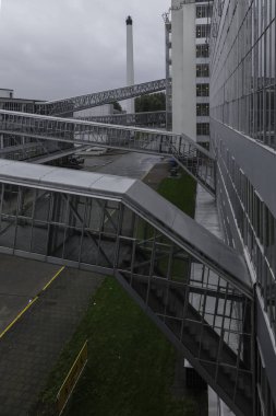 Van Nelle fabrikası, modern bir binanın inşaat manzarası. 