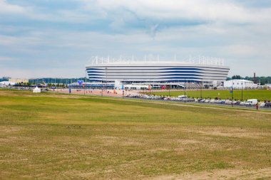 KALININGRAD, RUSSIA - 13 Haziran 2018: Rusya 'da oynanan 2018 FIFA Dünya Kupası karşılaşmaları için modern Kaliningrad futbol stadyumunun (ayrıca Arena Baltika olarak da bilinir) görünümü.
