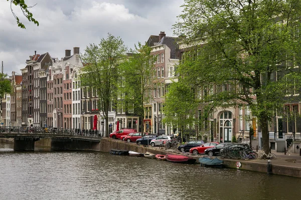 Amsterdam Netherlands June 2017 Historical Buildings Bridge Gasthuisbrug Singel Water — Stock Photo, Image