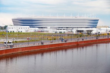 KALININGRAD, RUSSIA - 13 Haziran 2018: Rusya 'da oynanan 2018 FIFA Dünya Kupası karşılaşmaları için modern Kaliningrad futbol stadyumunun (ayrıca Arena Baltika olarak da bilinir) görünümü.