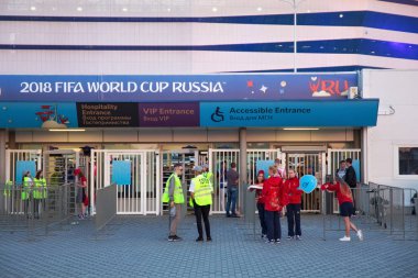 KALININGRAD, RUSSIA - 16 Haziran 2018: Rusya 'da oynanan FIFA Dünya Kupası maçları için modern Kaliningrad futbol stadyumunun (Arena Baltika) görüntüsü.
