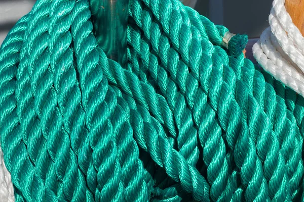 Haken Einem Dicken Grünen Seil — Stockfoto