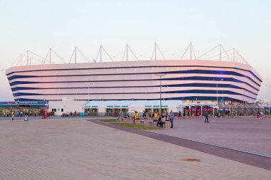 KALININGRAD, RUSSIA - 16 Haziran 2018: Rusya 'da oynanan 2018 FIFA Dünya Kupası karşılaşmaları için modern Kaliningrad futbol stadyumunun (ayrıca Arena Baltika olarak da bilinir) görünümü.