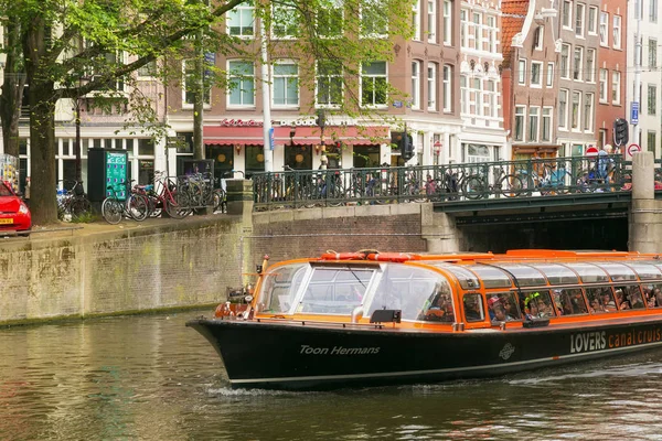 Amsterdam Nederländerna Juni 2017 Turist Kryssning Båt Vatten Kanalerna Den — Stockfoto