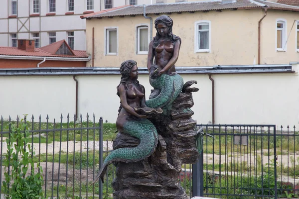 Zelenogradsk Região Kaliningrad Rússia Setembro 2018 Escultura Bronze Com Duas — Fotografia de Stock