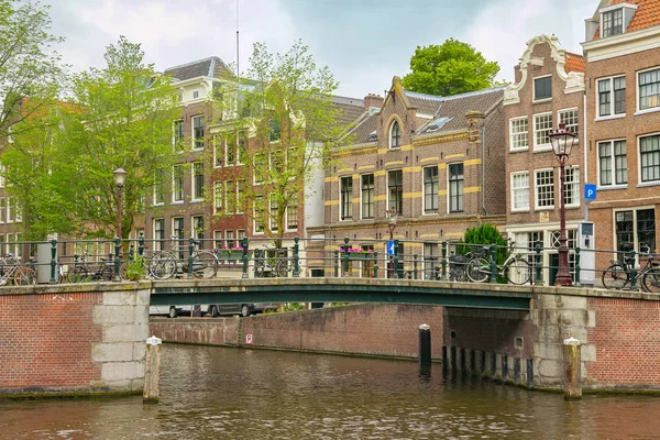 Ponte Velha Centro Histórico Amsterdã Holanda — Fotografia de Stock