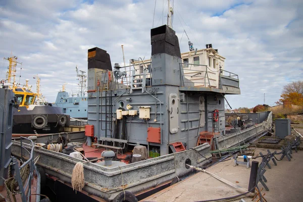 Embarcações Aço Auto Propulsionadas Para Remoção Óleo Flutuante Detritos Superfície — Fotografia de Stock