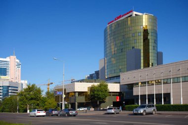 Astana, Kazakistan - 25 Temmuz 2017: Şehrin merkezine modern office binalarda görünümünü. Astana Kazakistan sermaye şehir olduğunu. ve ülkenin en büyük ikinci şehir.