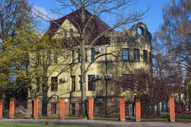 Kaliningrad, Rusya'nın merkezinde eski tipik tarihi bina