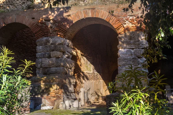 Romjai a a Pozzuoli amfiteátrum. — Stock Fotó