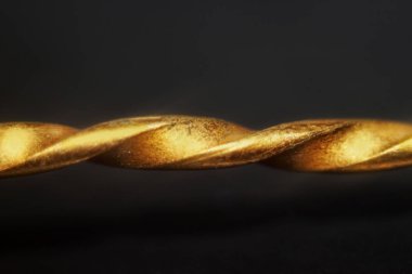 Basit metal spiral altın renk